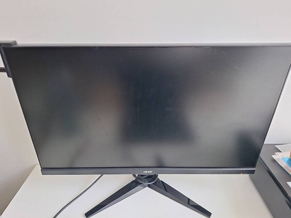 Ecrans: Monitor for pc – D'occasion à Zürich par MatShopping