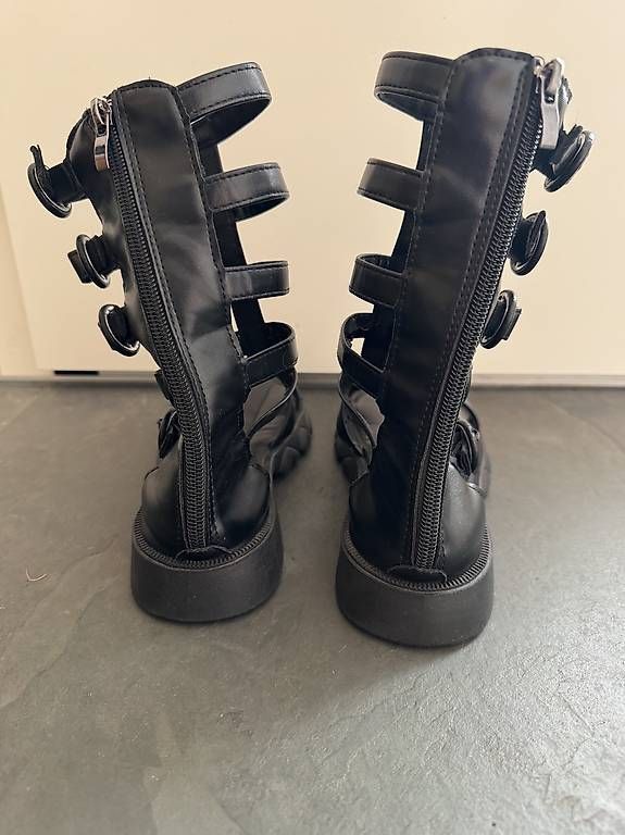 Schuhe für Jungen: Kinder Römersandalen, Gr. 33 – Gebraucht aus Weisslingen von Avocet 1