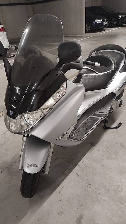 Scooters: Piaggio x8 200 – D'occasion à Steffisburg par rtresch01 1