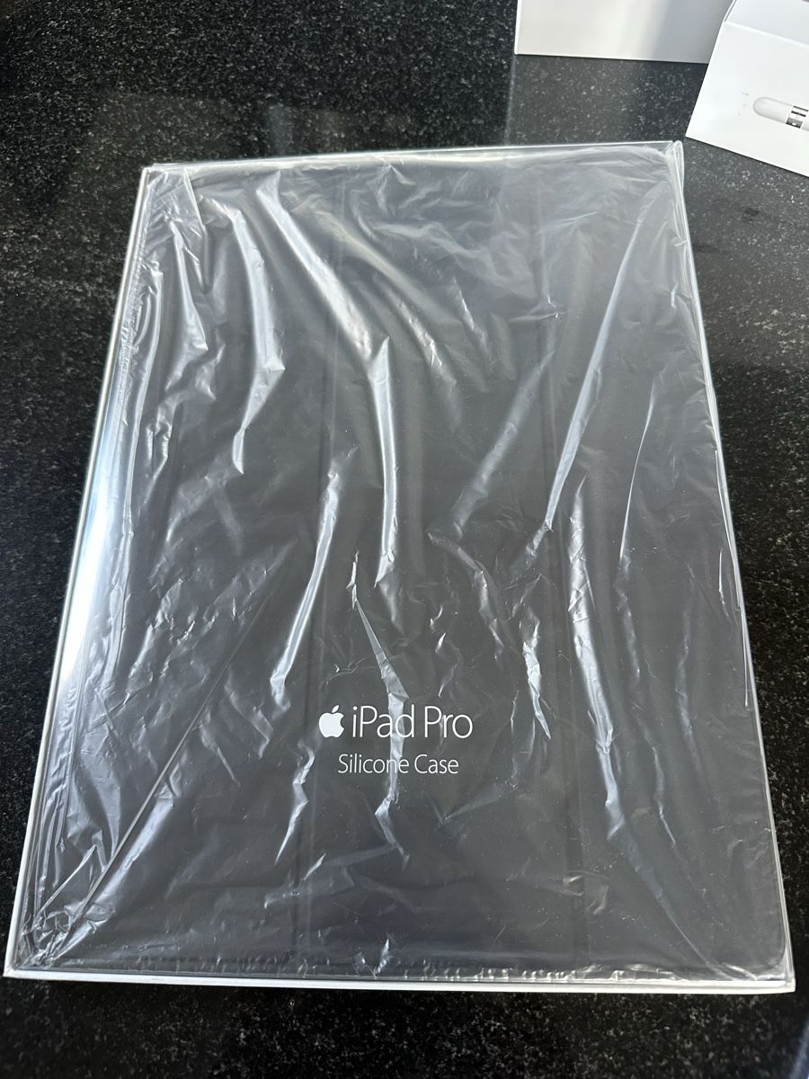 Apple Tablet PC: Apple iPad Pro 12.9'' 1. Generation 2015 inkl. Case/Pencil – Nuovo (secondo la descrizione) da Allschwil venduto da Elizabelle 5