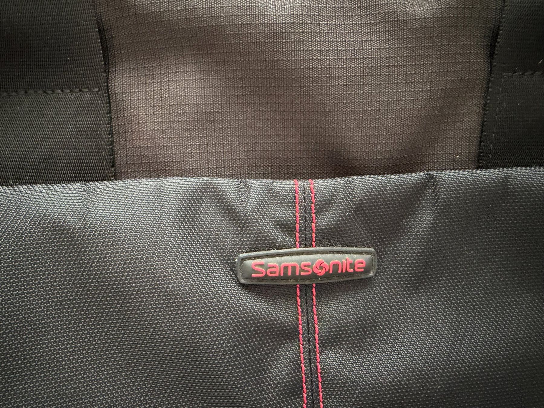 Samsonite Borse: Samsonite Laptop-Tasche – Usato da Nänikon venduto da marcusg70 4