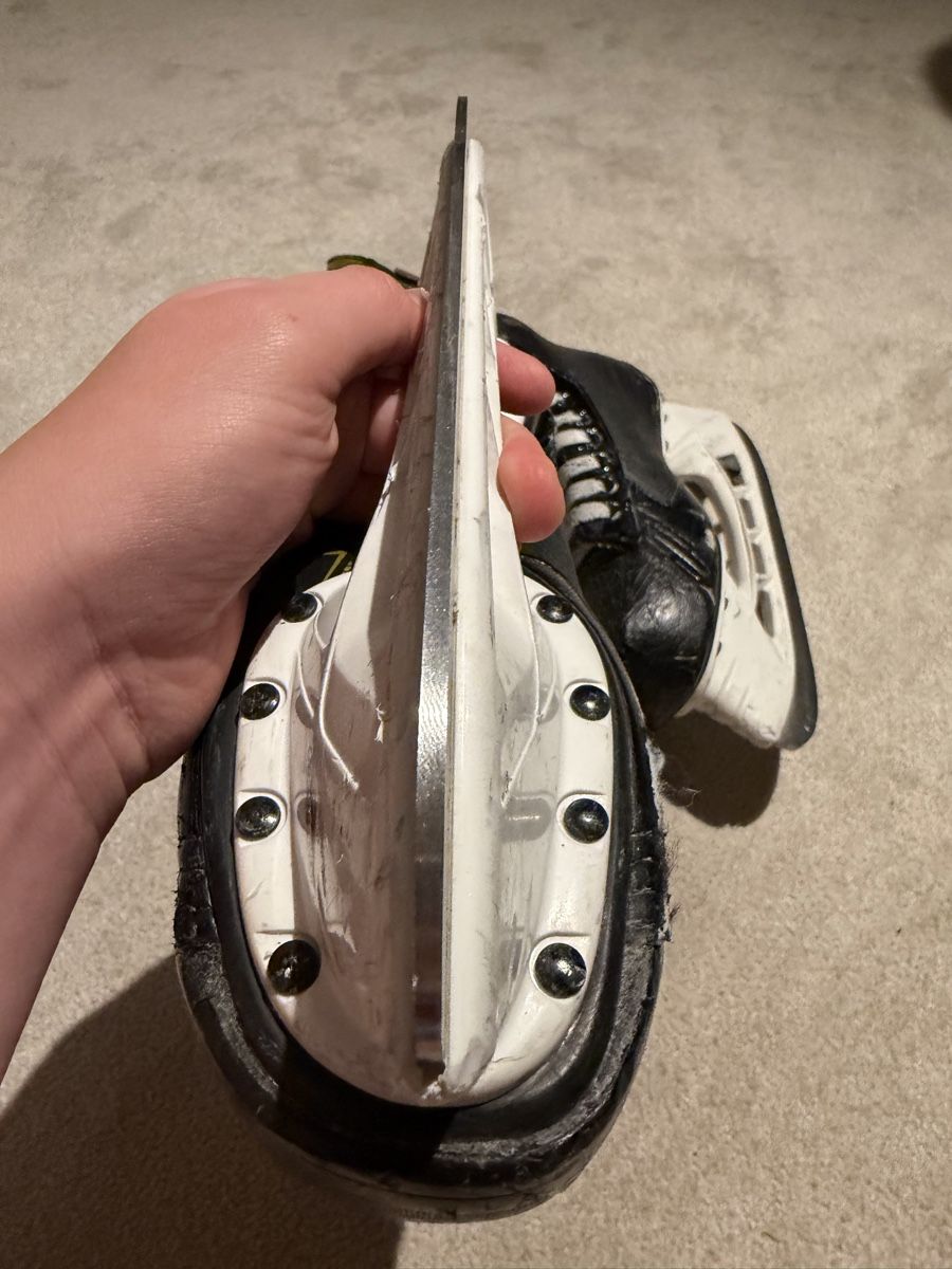 Bauer Schlittschuhe: Bauer Supreme S27 Eishockeyschuhe Grösse 40.5 – Gebraucht aus Hedingen von Jennifer89 3