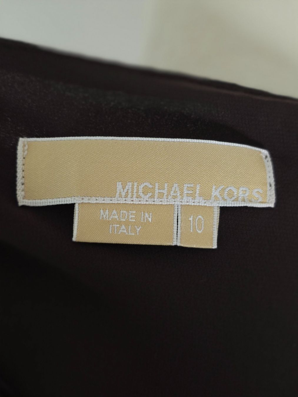 Michael Kors Top: Schokobraunes Seidentop Michael Kors – Nuovo (secondo la descrizione) da Zürich venduto da ANU-AnimalsNeedUs 5