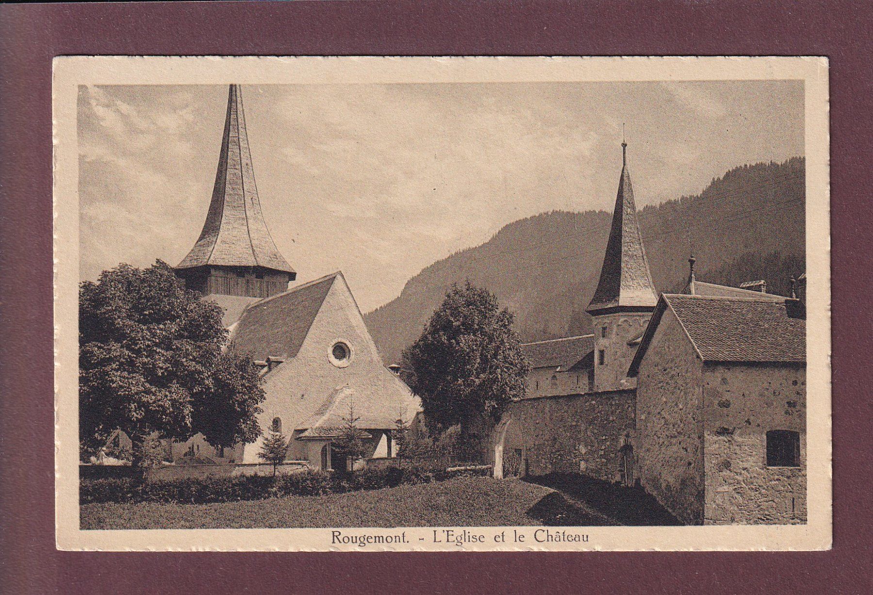 Ansichtskarten: ROUGEMONT - Eglise et Château – Gebraucht aus Pully von nicecards