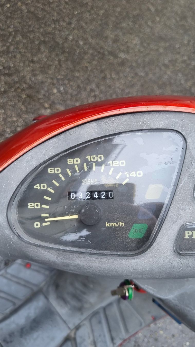 Piaggio Scooters: Piaggio Sfera 125 – Gebraucht aus Olten von  4