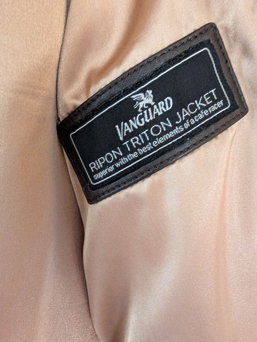 Giacche: Braune Lederjacke Vanguard Large – Nuovo (secondo la descrizione) da Bern venduto da rabbit01 1