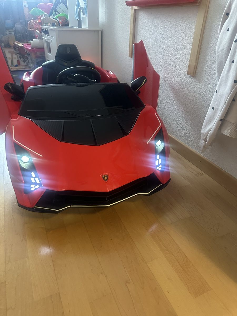 Veicoli per bambini: Elektroauto Kinder Lamborghini Design rot  – Usato da St. Gallen venduto da 987JDBA 4