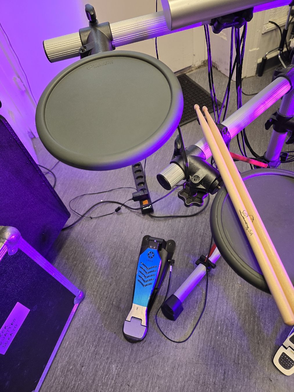 Yamaha Instruments de musique: Yamaha DTXPRESS IV Standard Set E - DRUMS – D'occasion à Zürich par Roy-Events-Zurich 4