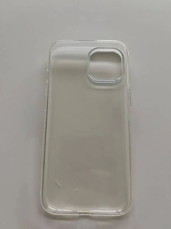 Apple Cover & Protezioni schermo: iPhone 15 | Schutzhülle transparent – Nuovo (secondo la descrizione) da Buchs AG venduto da Kmartini 1