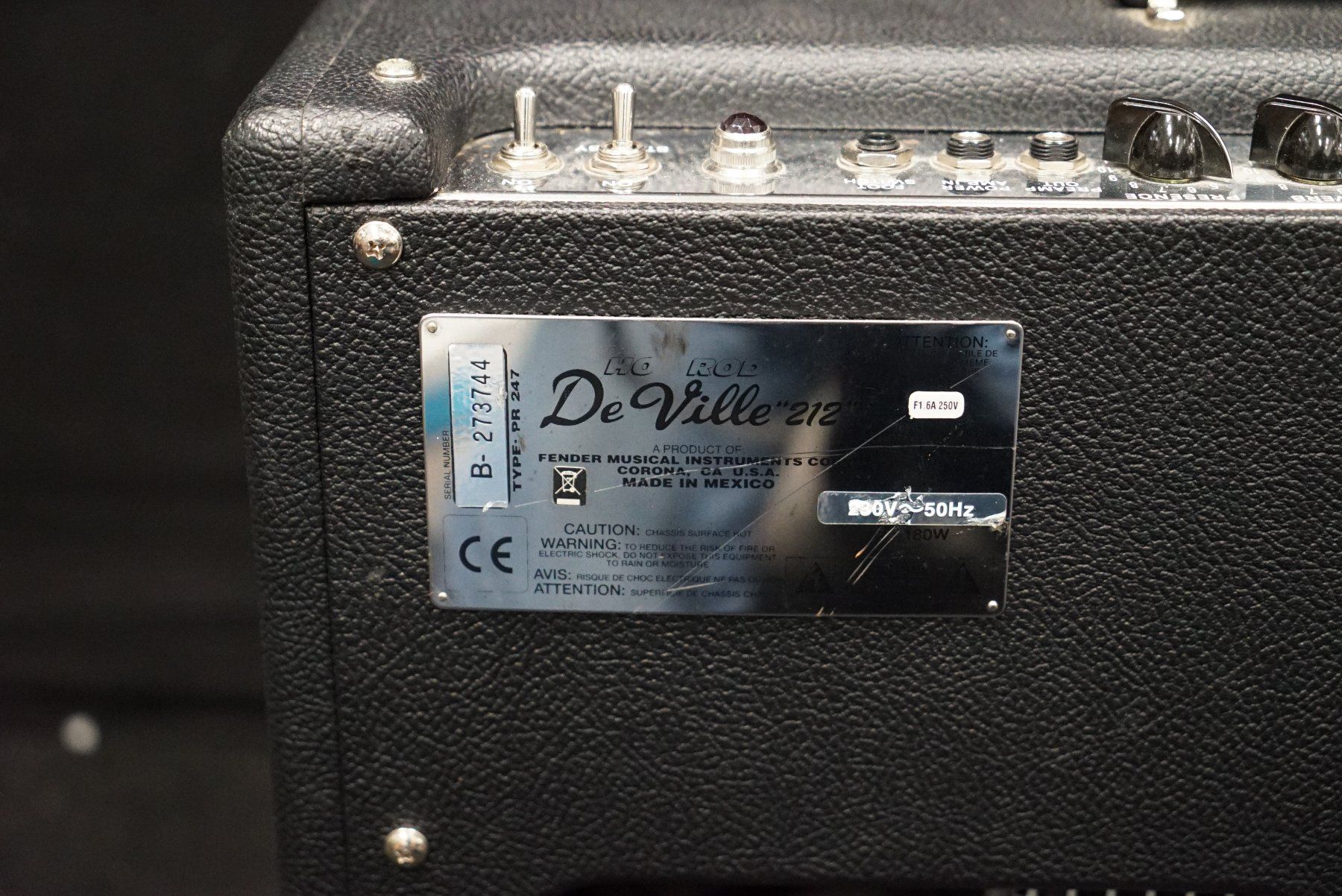 Fender Verstärker: Fender Hot Rod DeVille 212  serieI 230V Black – Gebraucht aus Ortschwaben von Musictrade 8
