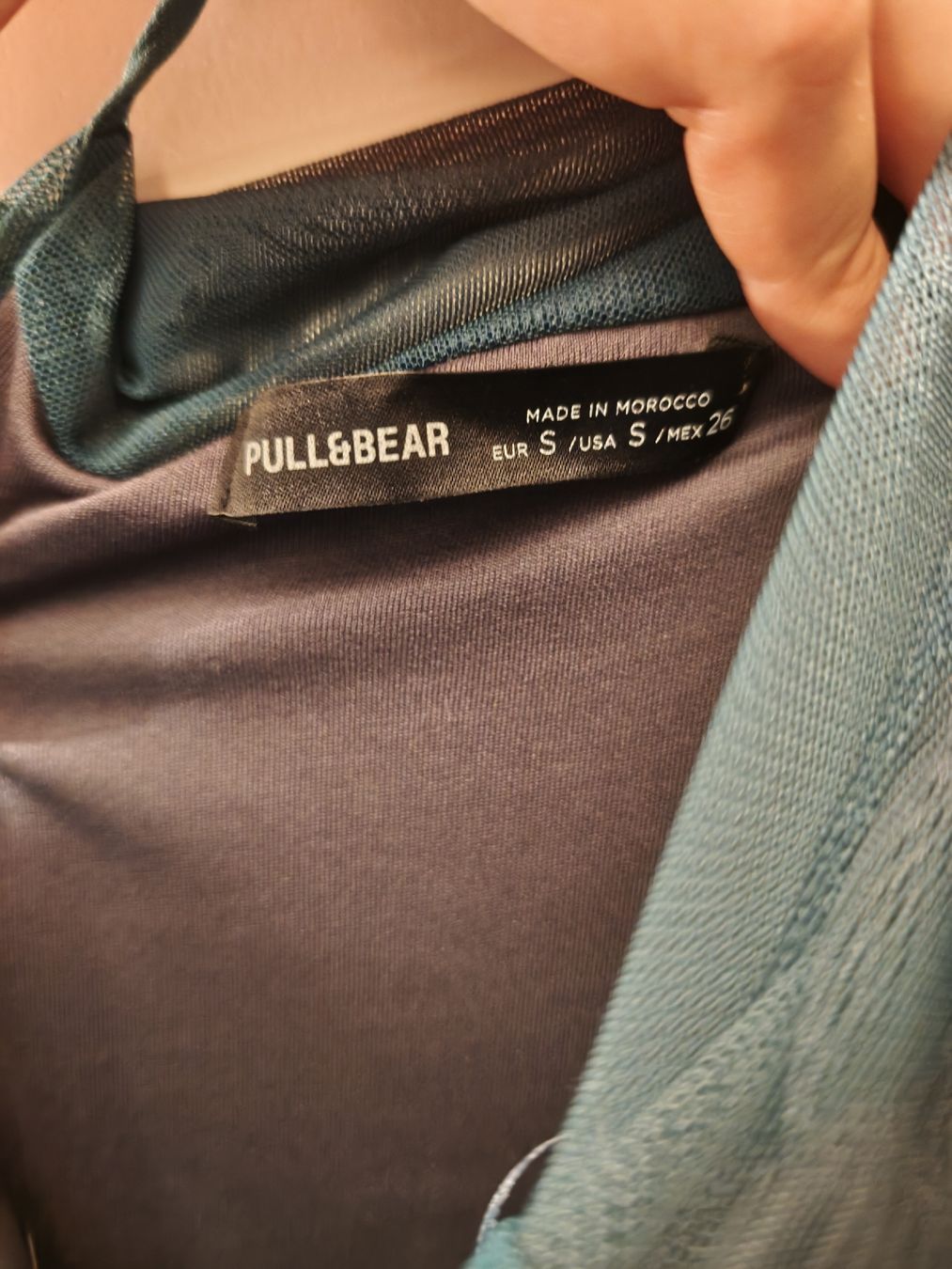 Pull&Bear Vestiti: Kleid Pull and Bear blau gemustert Grösse S neuwertig – Nuovo (secondo la descrizione) da Luzern venduto da fio_vc98 2