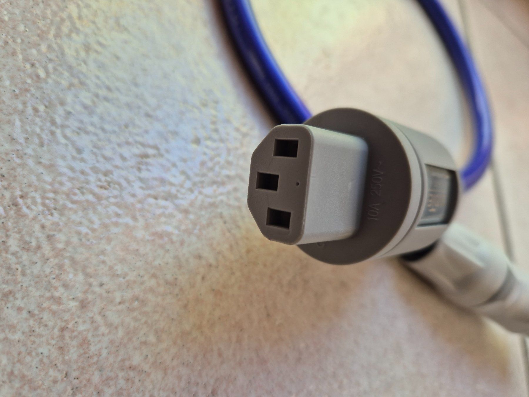 Isotek Cavi: IsoTek EVO3 Premier Netzkabel System Link 0.5m – Usato da Beringen venduto da 2015ursh 3