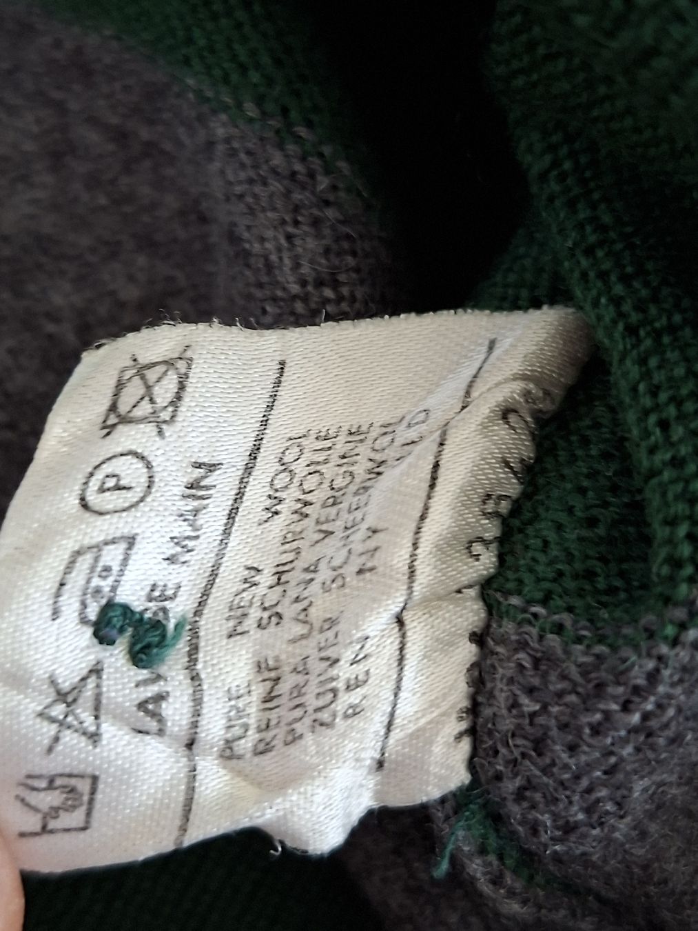 Lacoste Pullover & Sweatshirts: pull Lacoste rayé vert gris taille 8 laine – Gebraucht aus Renens VD von ser_j2fn 7