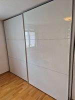 2 Livique Schwebetürenschränke