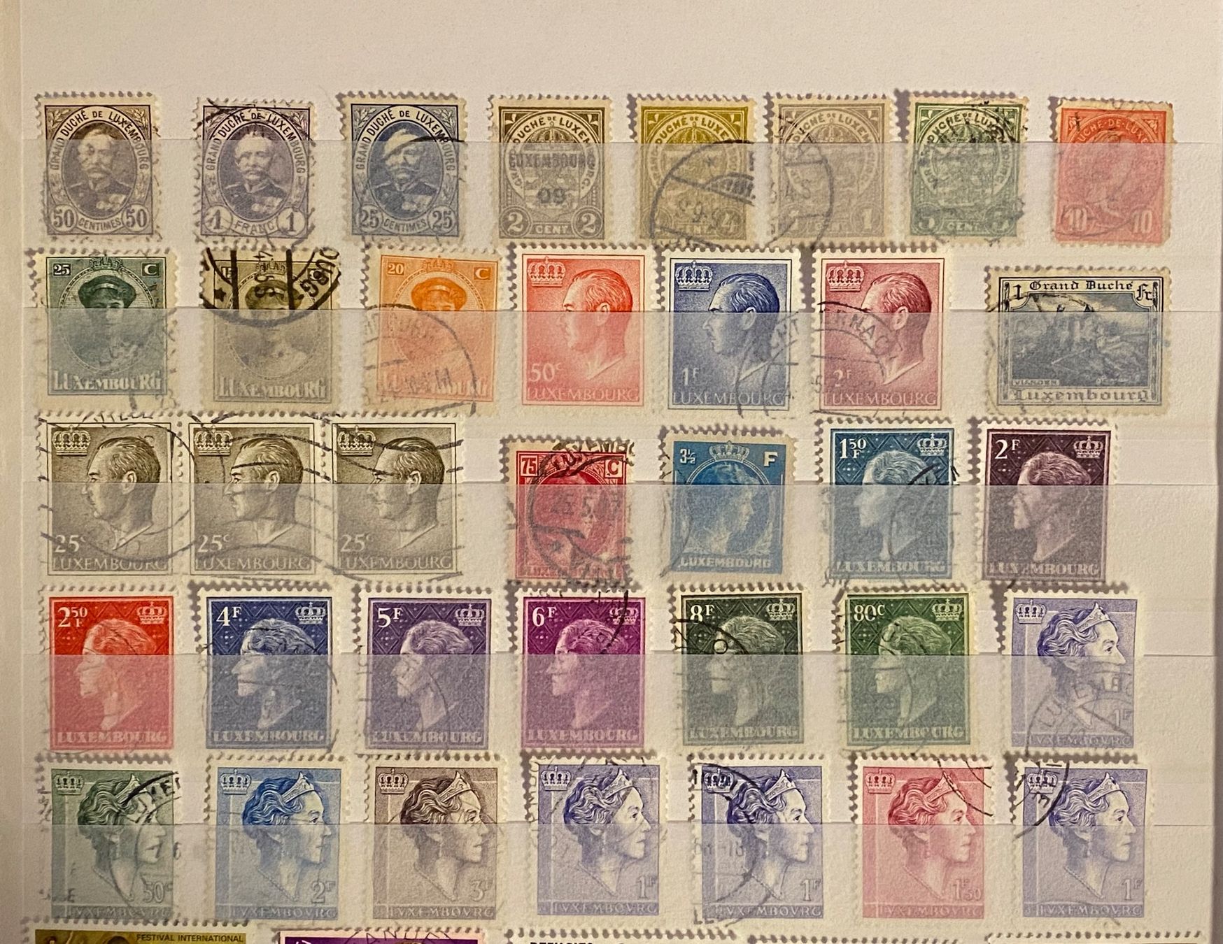 Tutti i francobolli: 55 timbres - Luxembourg – Usato da Petit-Lancy venduto da Solcarm 1