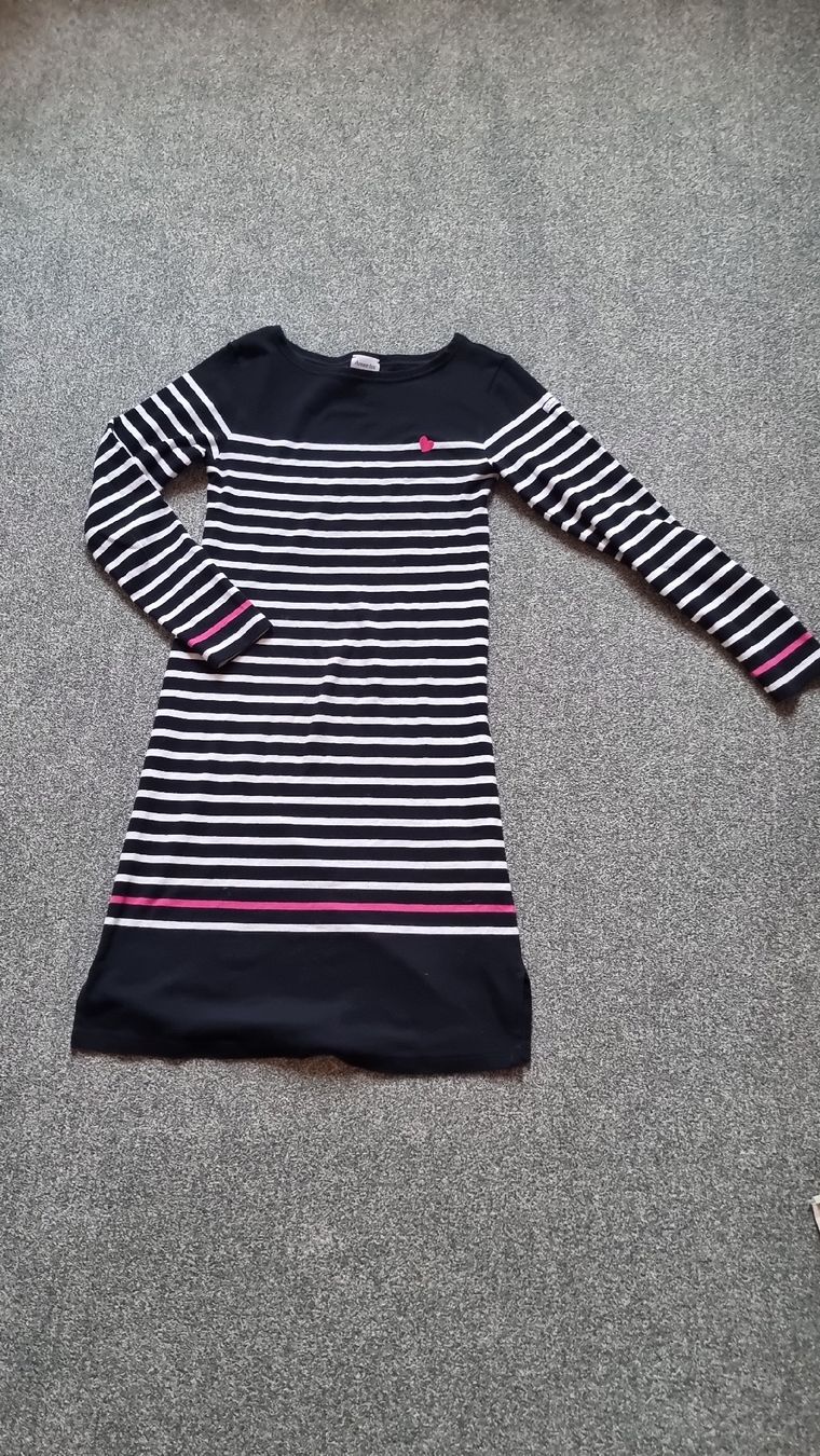 Kleider: Robe Grossesse cache coeur S – Gebraucht aus Les Breuleux von Mily1991