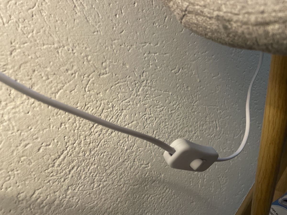 Lampade: Schöne Nachttischlampe, neuwertig – Nuovo (secondo la descrizione) da Rüfenacht BE venduto da Edinas_shop 4