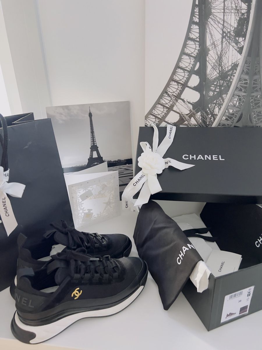 Chanel Scarpe da donna: Chanel Sneaker – Usato da Zürich venduto da VicParis5 2