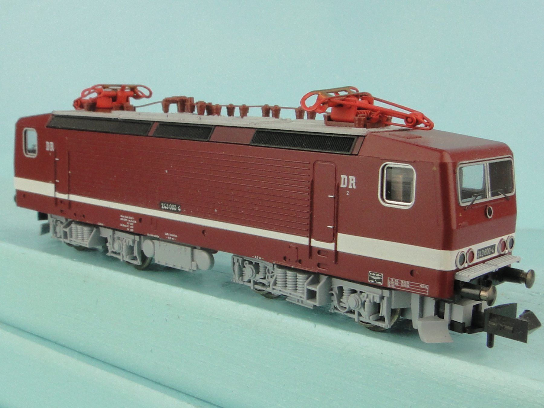 Trix Modellini di ferrovie: Minitrix 12857 DR Ellok 243 – Usato da Bülach venduto da cann11 4