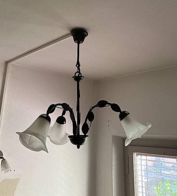 Lampadari & plafoniere: Lampadario con tre luci da soffitto – Usato da Giubiasco venduto da ful_xqs2 1