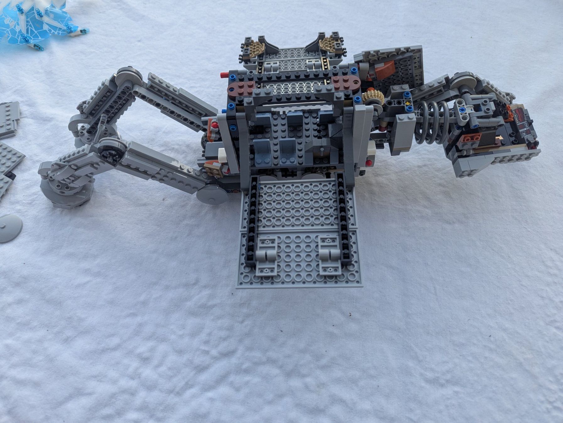 Lego Giocattoli: LEGO Technic Walker Eigenbau - evtl. Star Wars Teile – Usato da Locarno venduto da LukeWanderlust 2