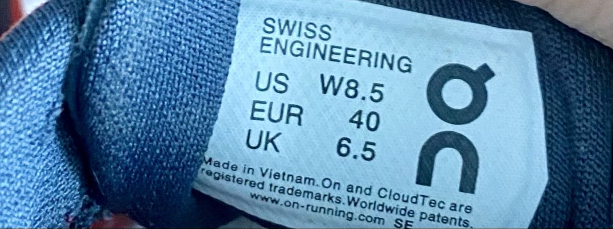 On Scarpe da donna: Chaussures de running On Cloud, taille 40, femme – Usato da Lausanne venduto da Vracorama 4