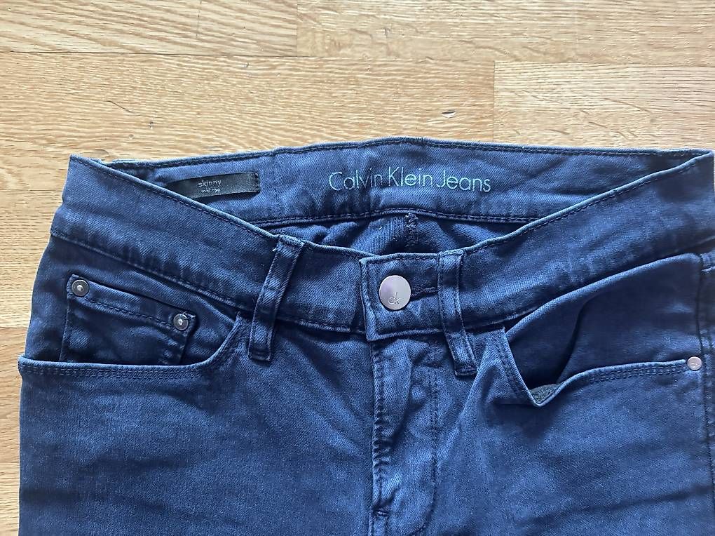 Jeans: Calvin Klein Kinderjeans – Usato da Rotkreuz venduto da MASI17 1