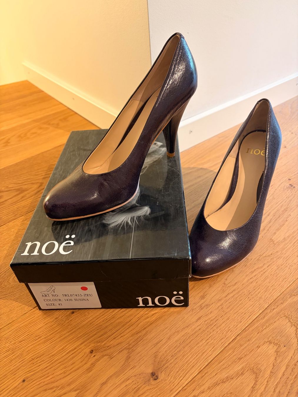 Chaussures femmes: Violette Heels von Noé – D'occasion à Ebmatingen par anniussi