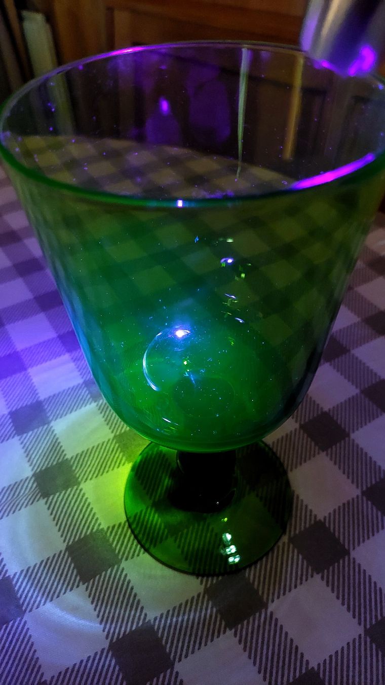 Vasi & Recipienti: Wunderschöner Kelch / Vase aus echtem Uranglas – Usato da Dornach venduto da kar_c5sl 2