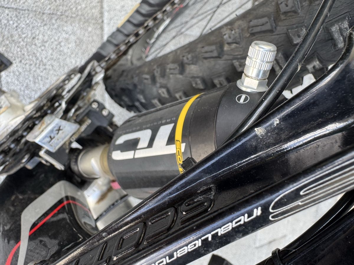 Scott Vélos: SCOTT Genius ten Mountainbike – D'occasion à Wiliberg par mic_2ln5 8