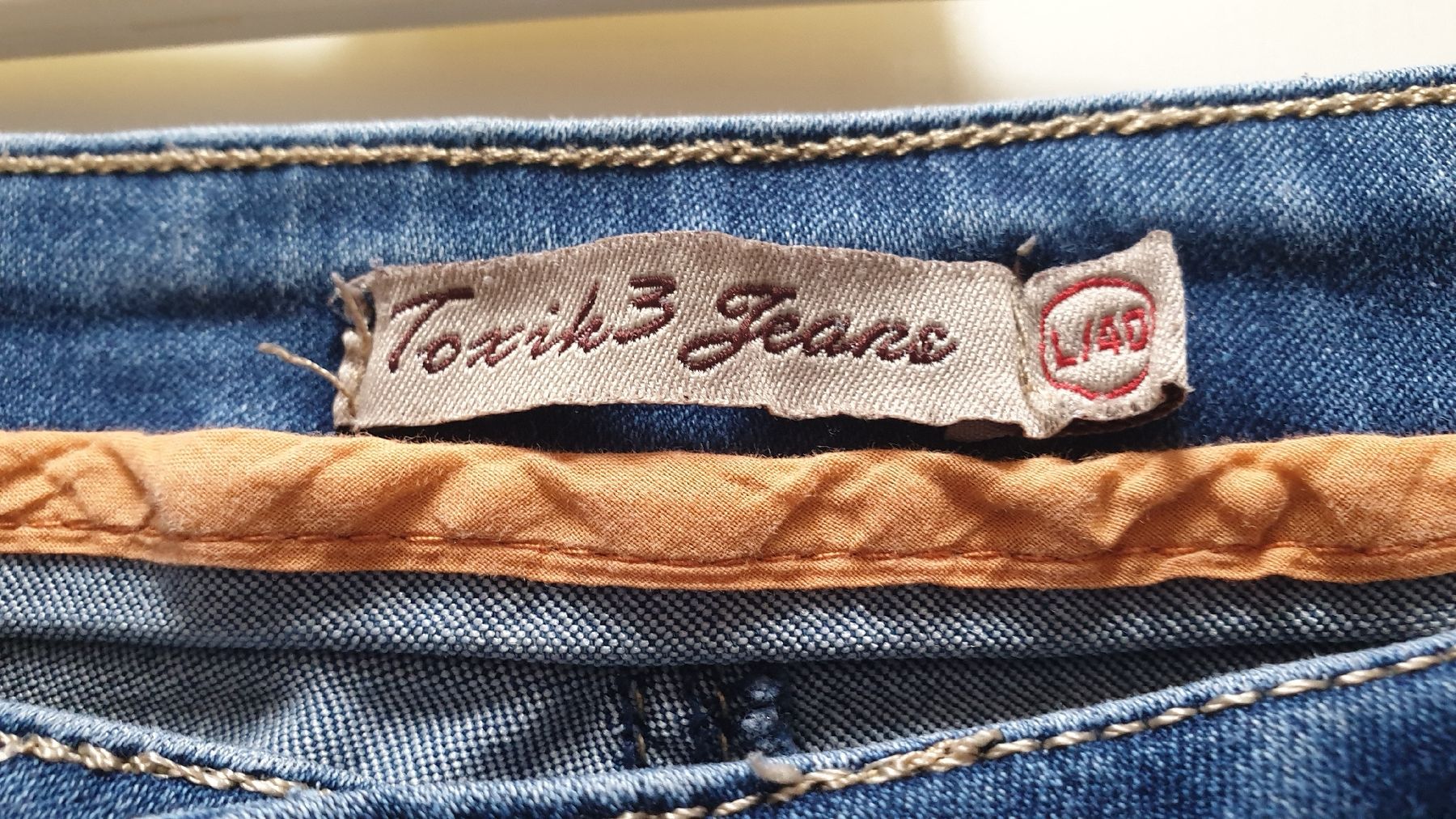 Hosen: 3 PAR JEANS HOSSE – Gebraucht aus Thun von Vecgou 1