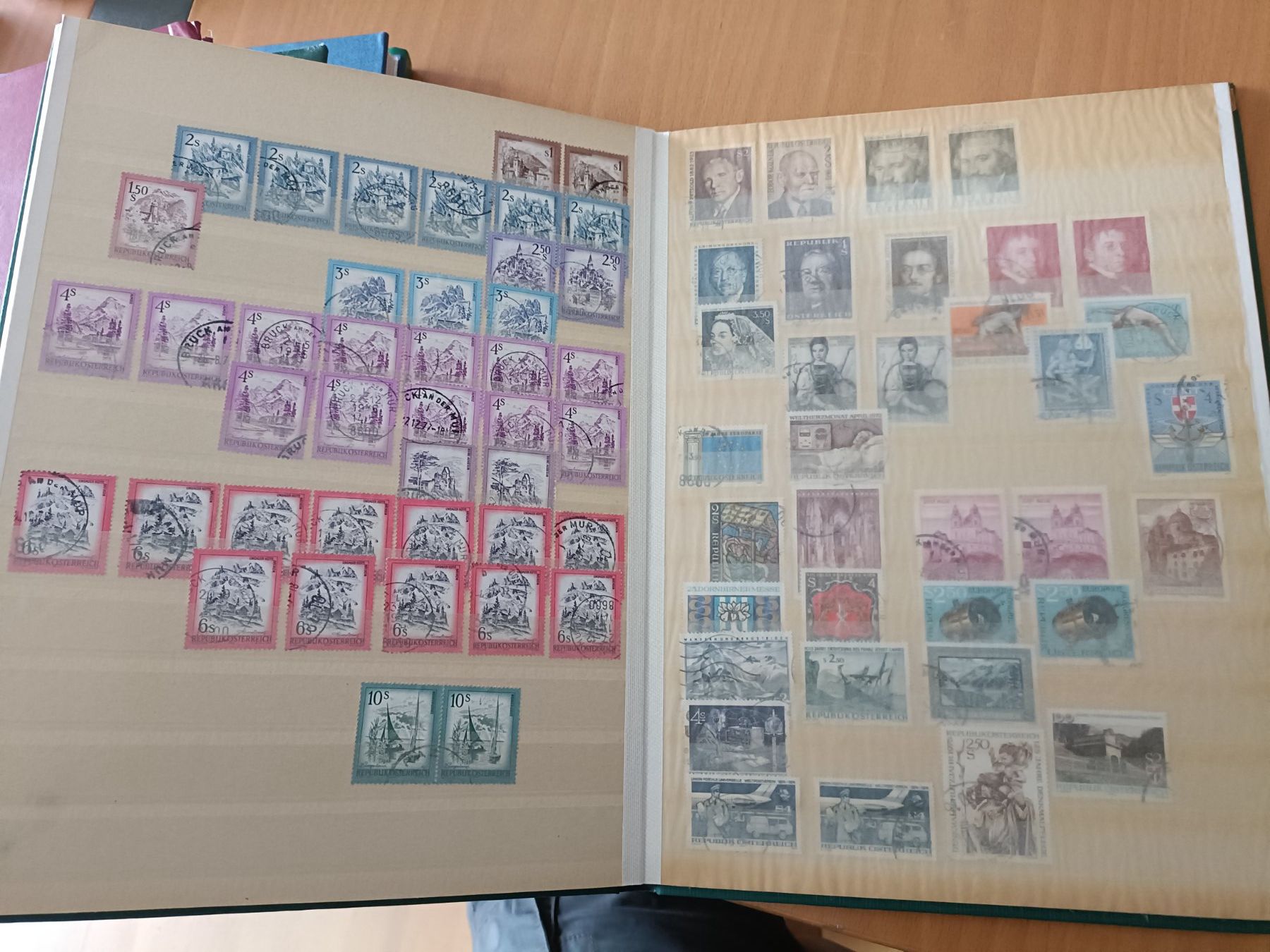 Albums: Briefmarken Sammlung – D'occasion à Luzern par tristan696 6