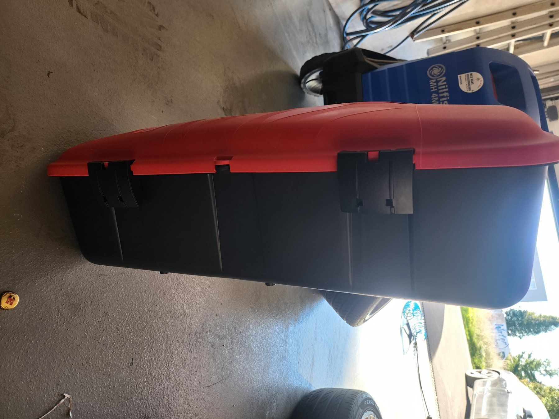 Estintori: Feuerlöscher Schutz Box – Usato da Sempach Station venduto da Belugas 1