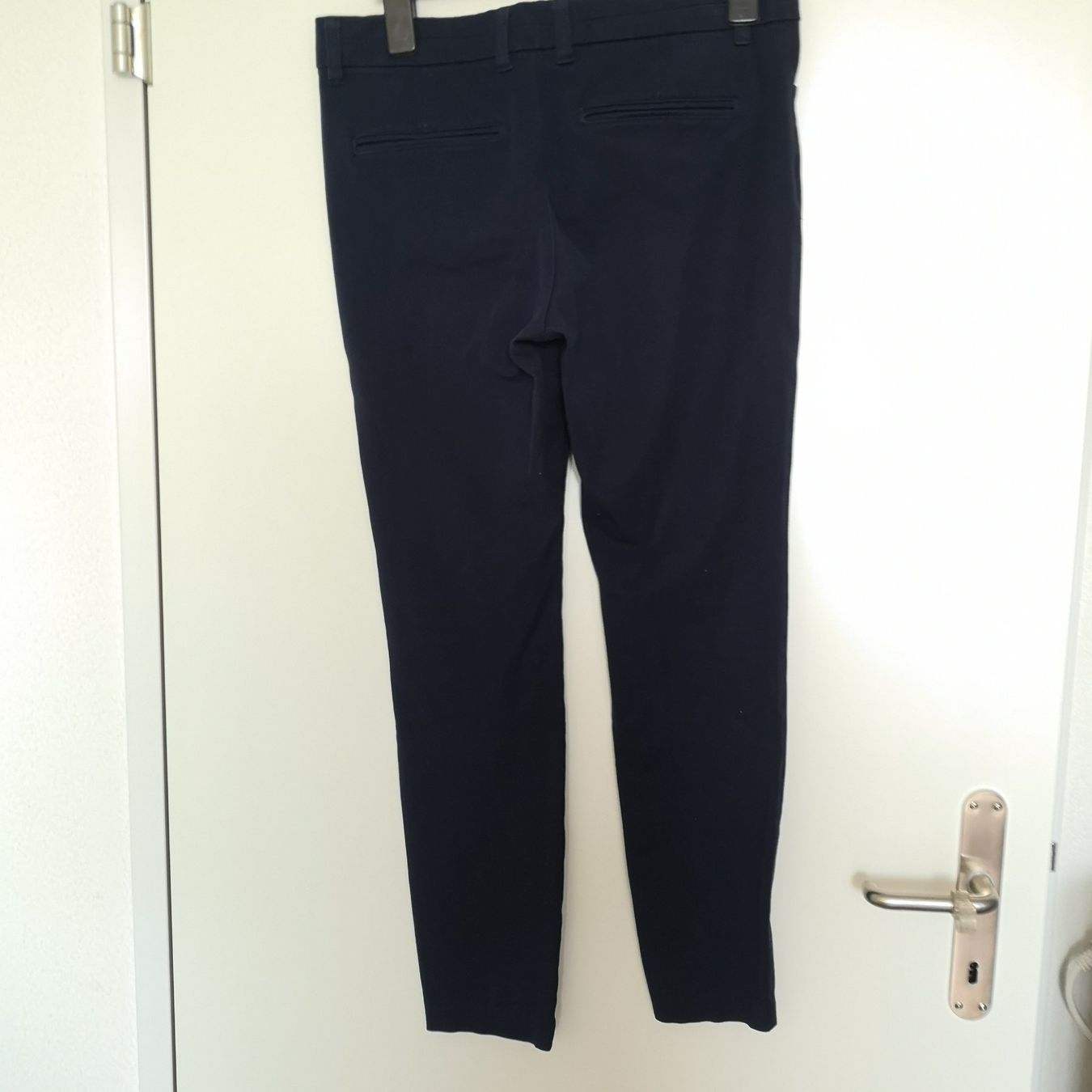 Gap Pantaloni: GAP Hose dunkelblau Gr. 38/40 – Usato da Baar venduto da caflemma 2