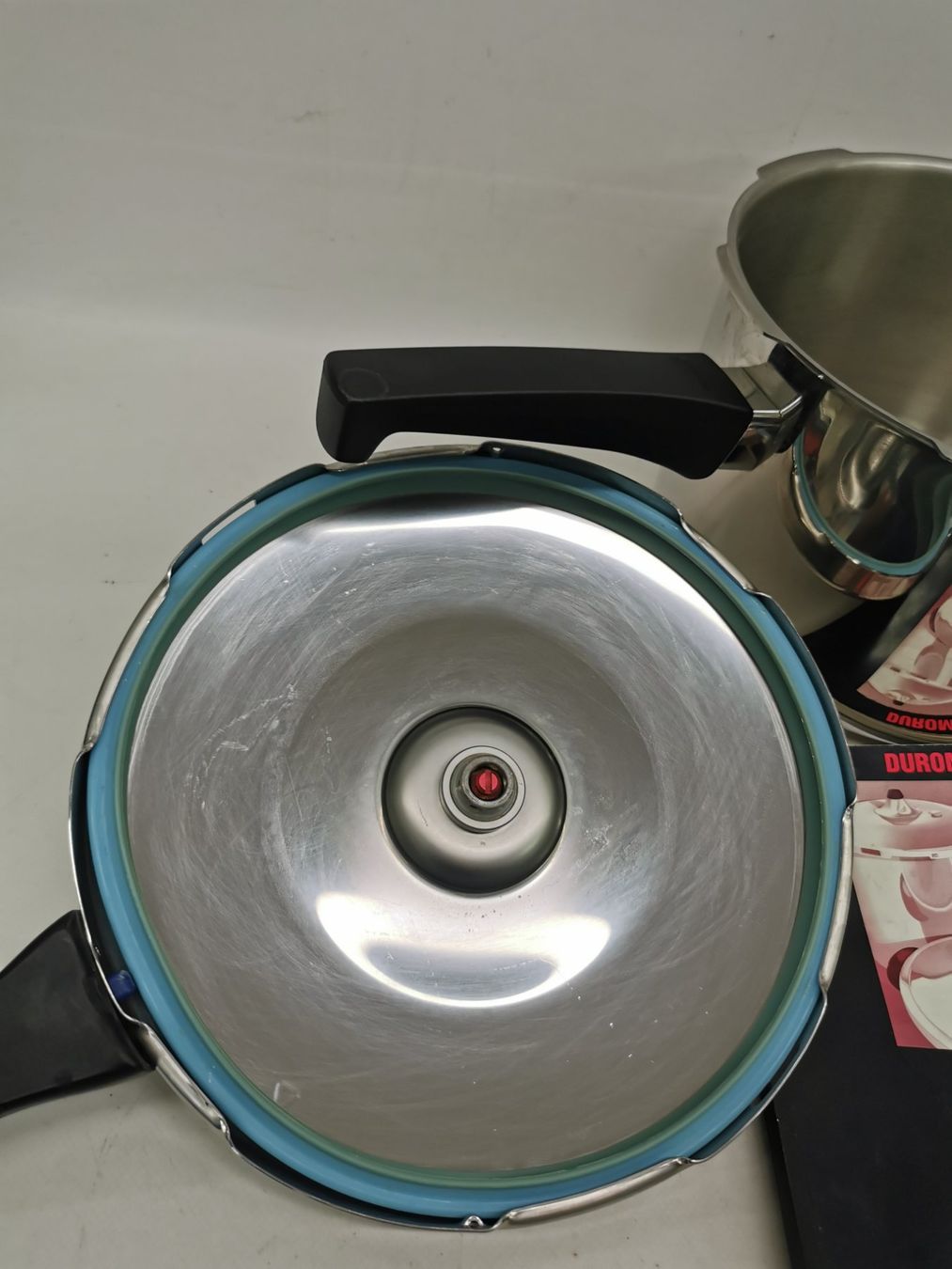 Duromatic Töpfe: Dampftopf Duromatic Kuhn Rikon 5L 22cm – Gebraucht aus Toffen von  3