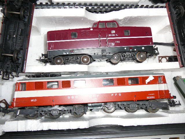Lima Modellini di ferrovie: Lima H0 Zug-Set mit Gleisen, SBB FFS, – Usato da Horgen venduto da Luftschutz 1