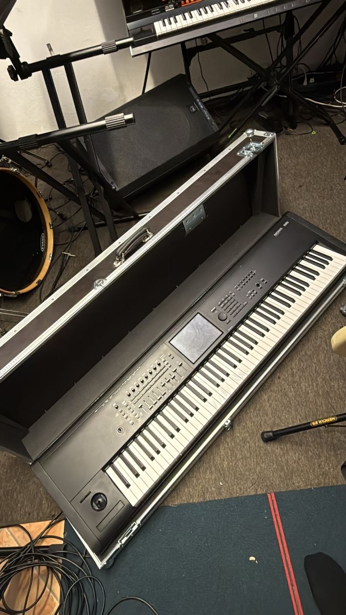 Korg Strumenti musicali: Korg kronos 3 avec flight case  – Nuovo e nell'imballaggio originale da Ardon venduto da dan_n8lk