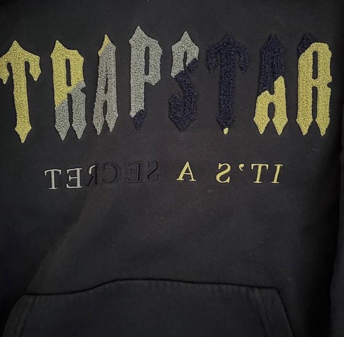 Trapstar Lots de vêtements: Trapstar Tracksuit (S) – D'occasion à Zürich par rub_87sh 3