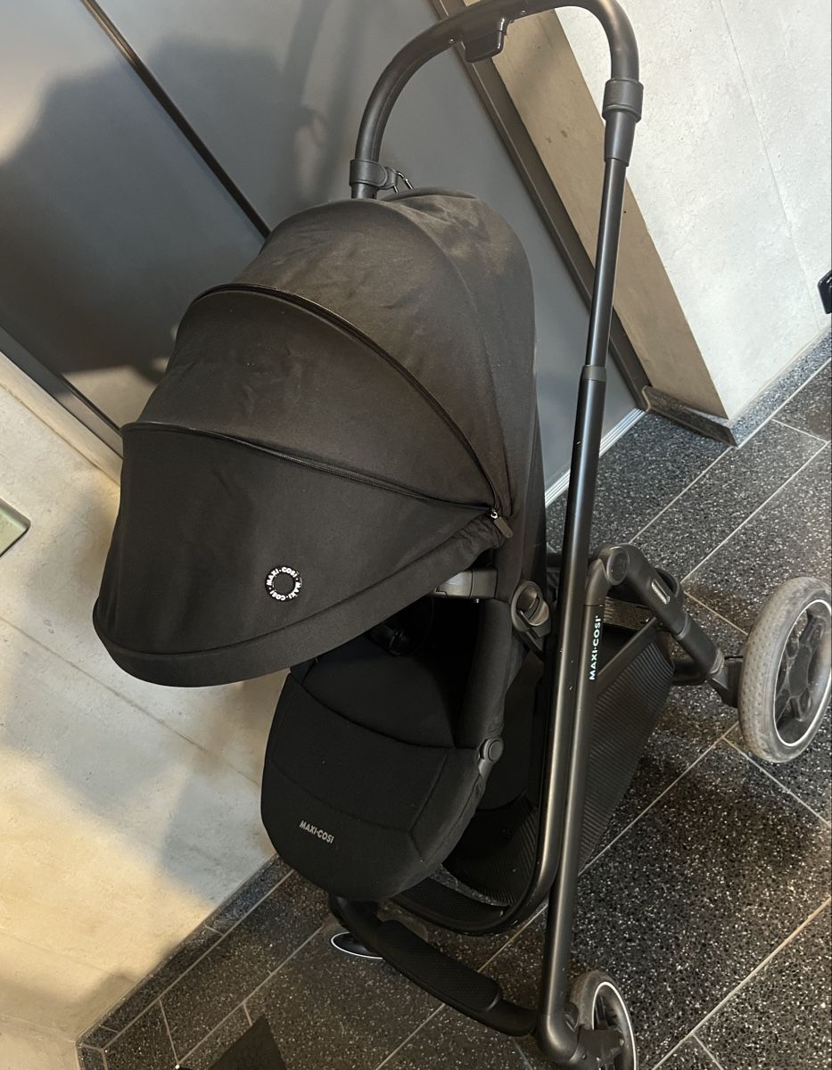 Maxi-Cosi Carrozzine: Maxi Cosi Kombikinderwagen Set – Usato da St. Gallen venduto da sah_d9xy 1