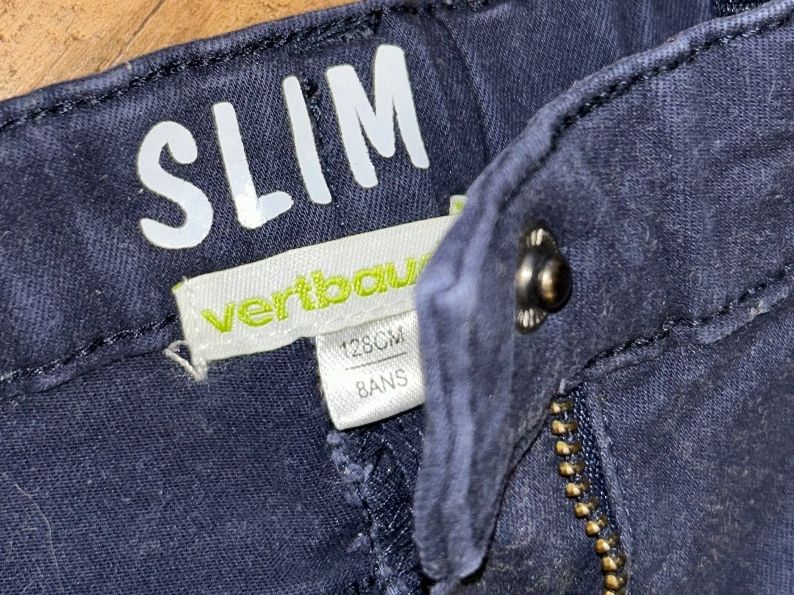 Pantaloni: Hose 122/128 Verbaudet – Usato da Safenwil venduto da 2hand_aber_wertvoll 1