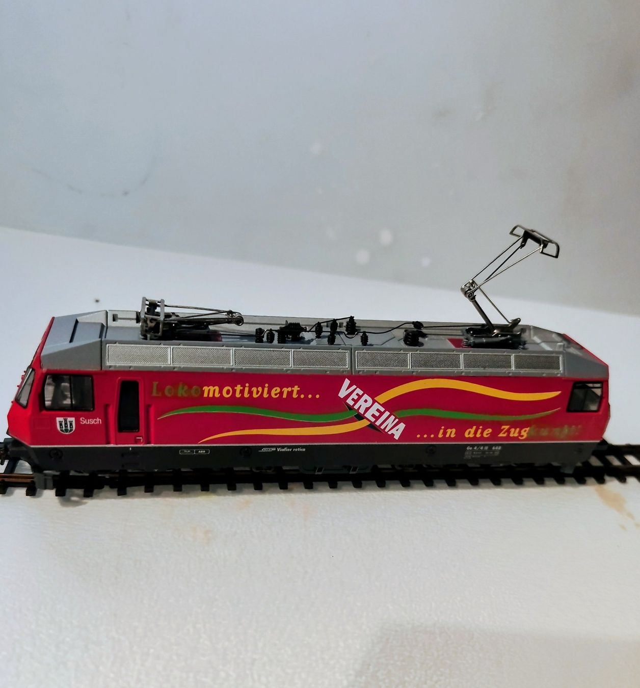 Bemo Modellini di ferrovie: Bemo Ge4/4iii Vereina – Nuovo e nell'imballaggio originale da Rafz venduto da Puma059
