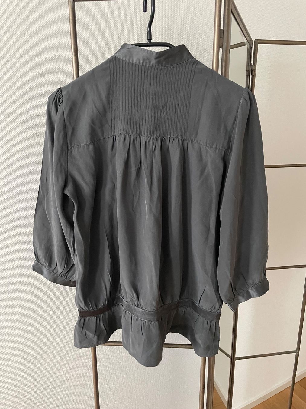Mexx Camicette: Satin Bluse / blouse satinée MEXX 36 – Usato da Zürich venduto da elisapf 1