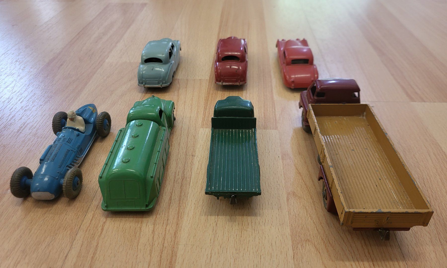 Dinky Toys Spielzeuge: Dinky Konvolut 7Stk – Gebraucht aus Sonceboz-Sombeval von ant_cd5j 7