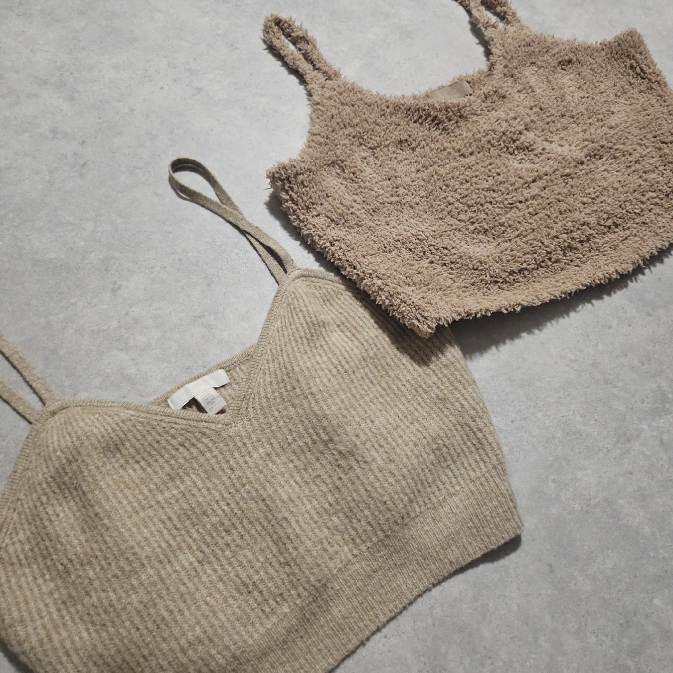 H&M Kleiderpakete: Lot de 2 tops taille XL – Neu (gemäss Beschreibung) aus Sornetan von T.a333