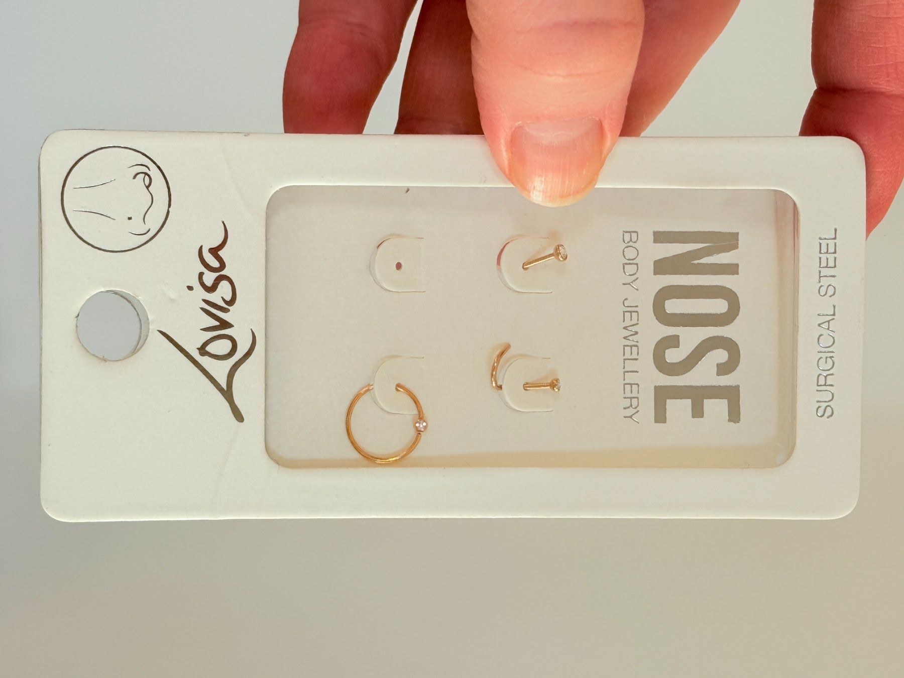 Bijoux piercing: Lot de piercings nez Lovisa - ✨ – Neuf avec emballage d'origine à Genève par AGBERG 1