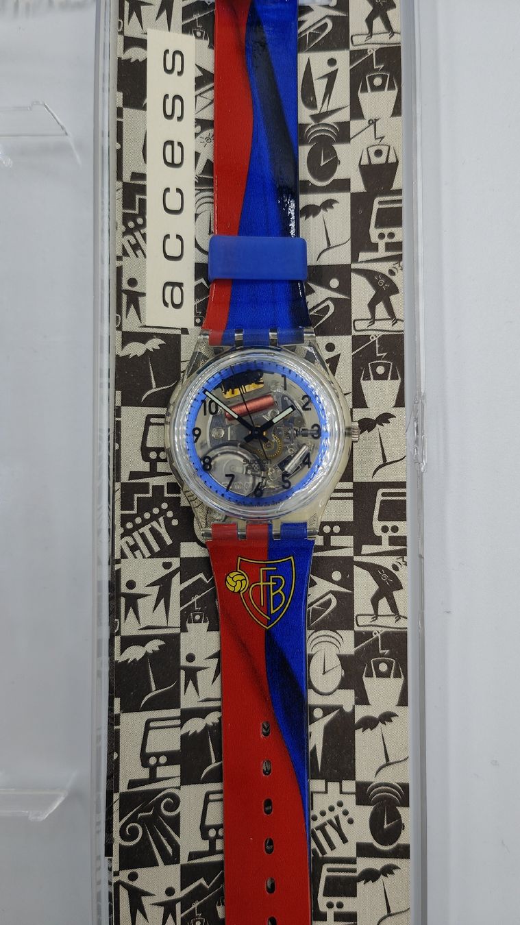 Swatch Uhren: FCB Swatch – Neu und originalverpackt aus Basel von regnam 5