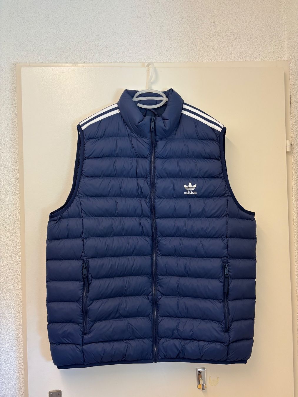Adidas Gilet & Giacche: Adidas Weste Gilet – Nuovo (secondo la descrizione) da Zürich venduto da mc_mike77