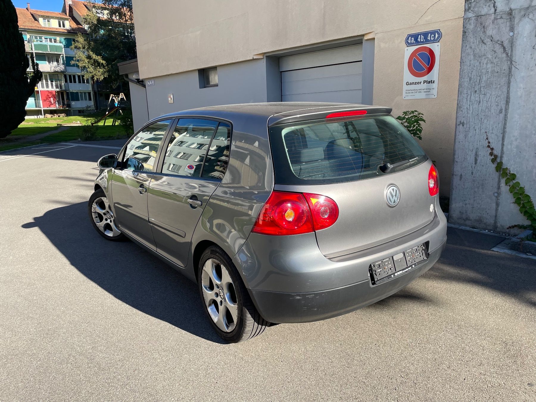 VW Automobili: VW Golf 5 – Usato da St. Gallen venduto da alexa89 8