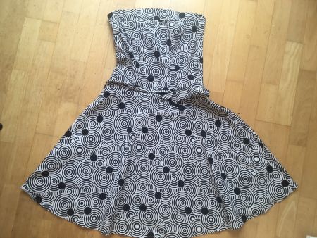 Schickes Sommerkleid im Swing Style (Tellerrock)
