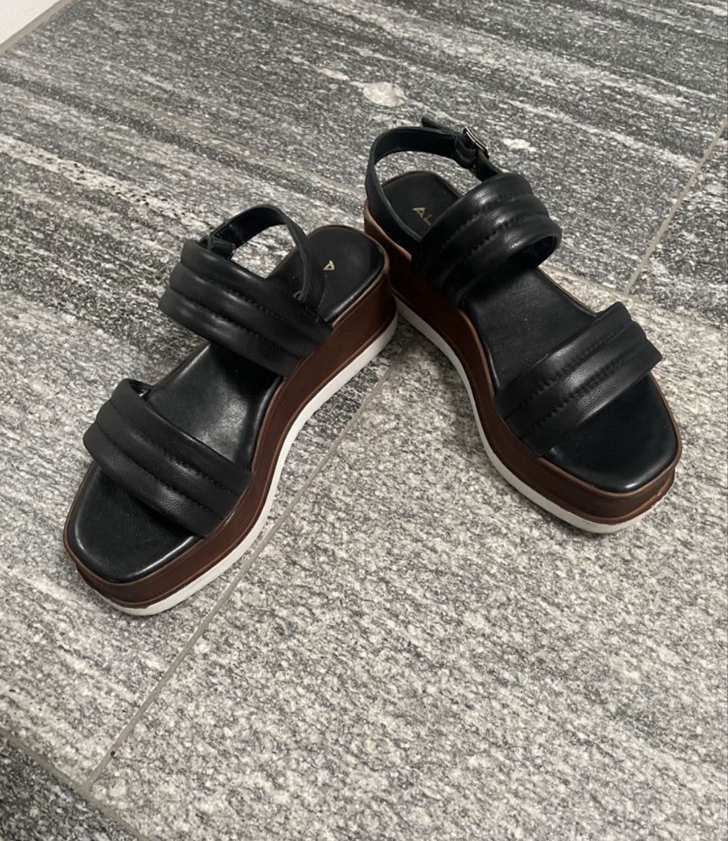 Aldo Scarpe da donna: Aldo Black Leather Platform Sandals, Size 37 – Usato da Sementina venduto da NinaDel 2